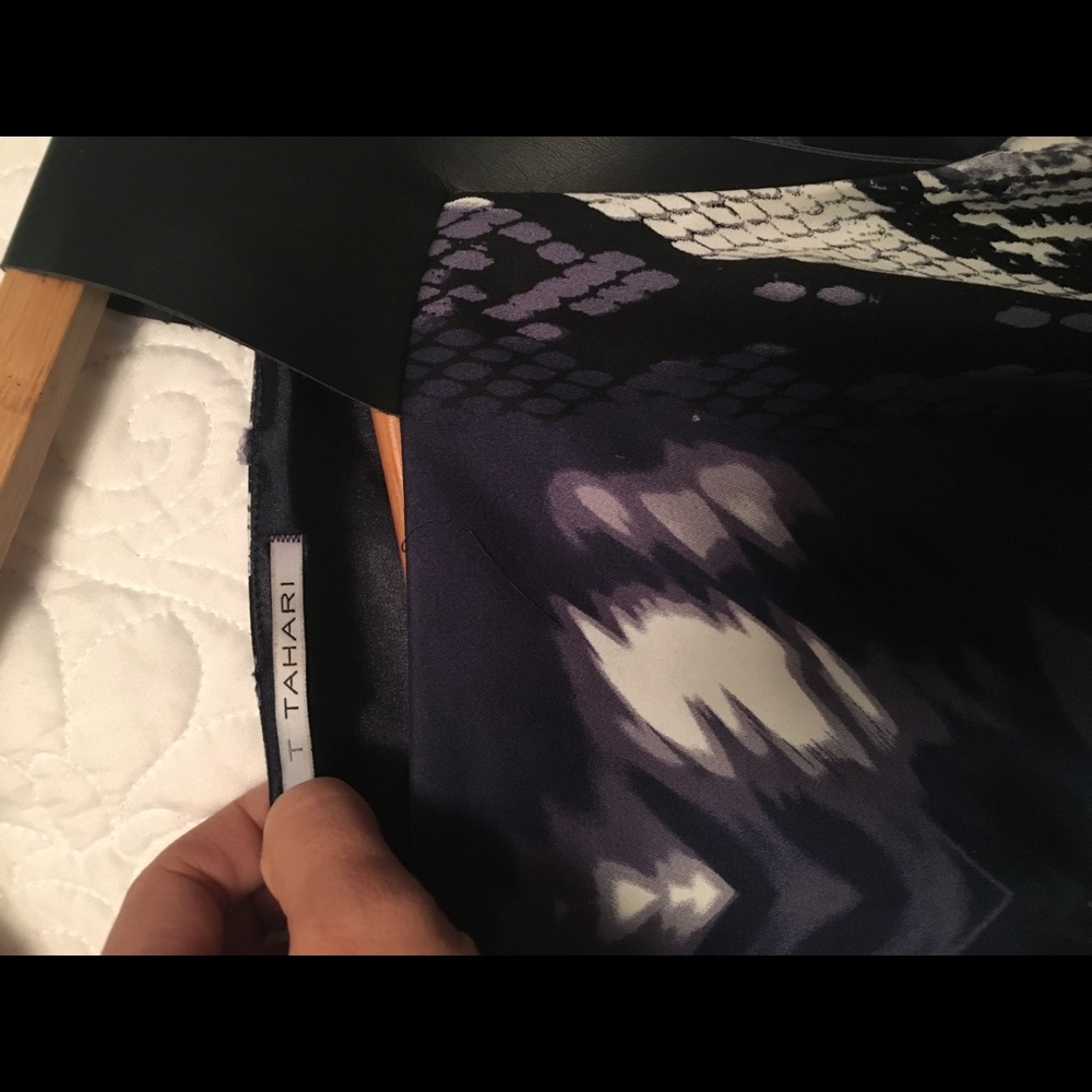 Violet python pattern sheath dress! - Picture 4 of 4